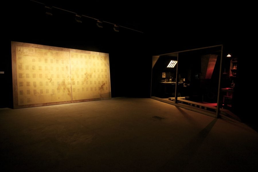 Derek Ogbourne, The Purple Chamber (from the Museum of Optography series), 2012, installation, dimensions variable. Commissioned by Sharjah Art Foundation. Photograph: Sharjah Art Foundation. Courtesy of the artist.